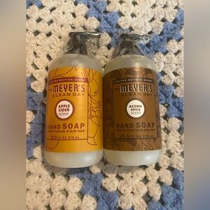Mrs. Meyer’s Clean Day – 2-Pack Hand Soaps – Fall Scents
Brand New / Sealed